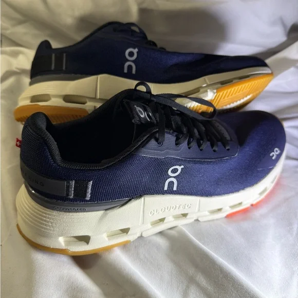 On Cloudnova size 7.5 Athletic Men sneaker - Picture 2 of 5